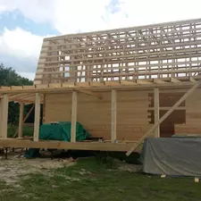 Каркасный дом или дом из бруса: что выбрать?