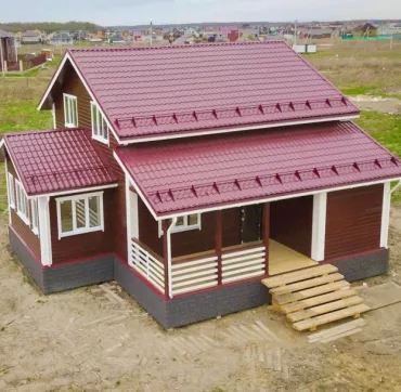 Дом из бруса 10,5х11,0м